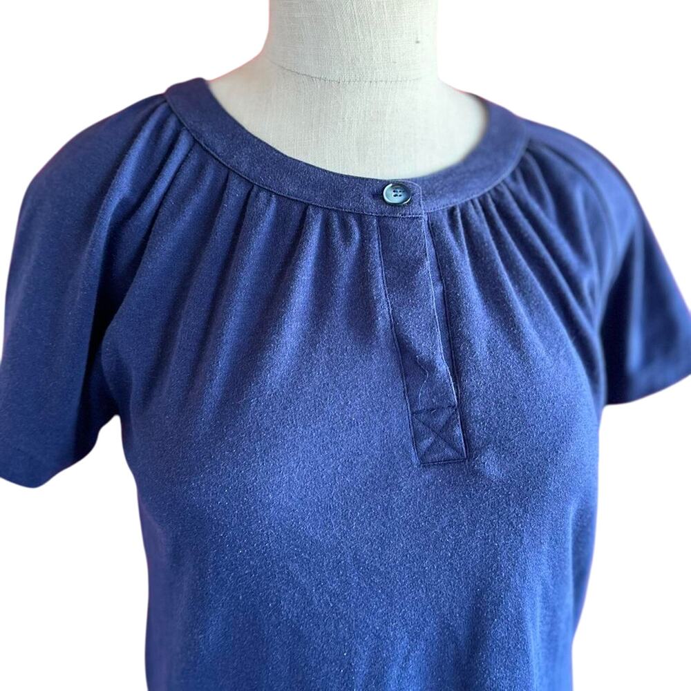 Womens Shirt Size Small Blue Scoop Neck Casual Coastal Gardening Hiking Outdoors